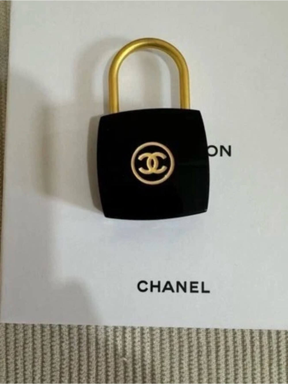 CHANEL Black & White Padlock Key & Card Holder Set with Gold Hardware - Picture 4 of 5